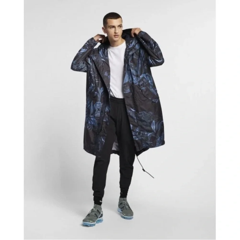 NWT NIKE SPORTSWEAR NSW FLORAL PRINTED BLUE PARKA AR1598-010 - Size Small